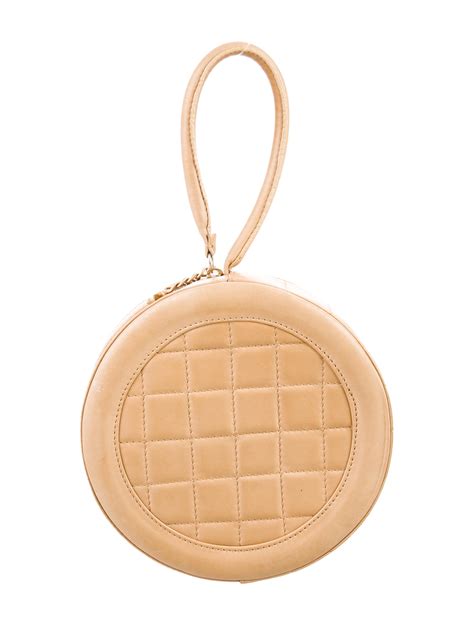 chanel circle bag with handle